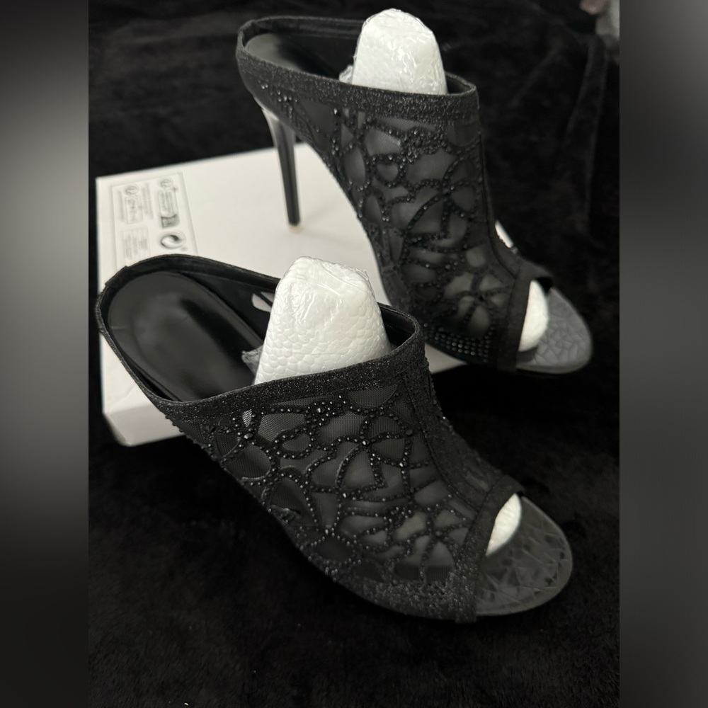 ‼️NIP‼️ Black Rhinestone Glitter Net 5” Mule Heels